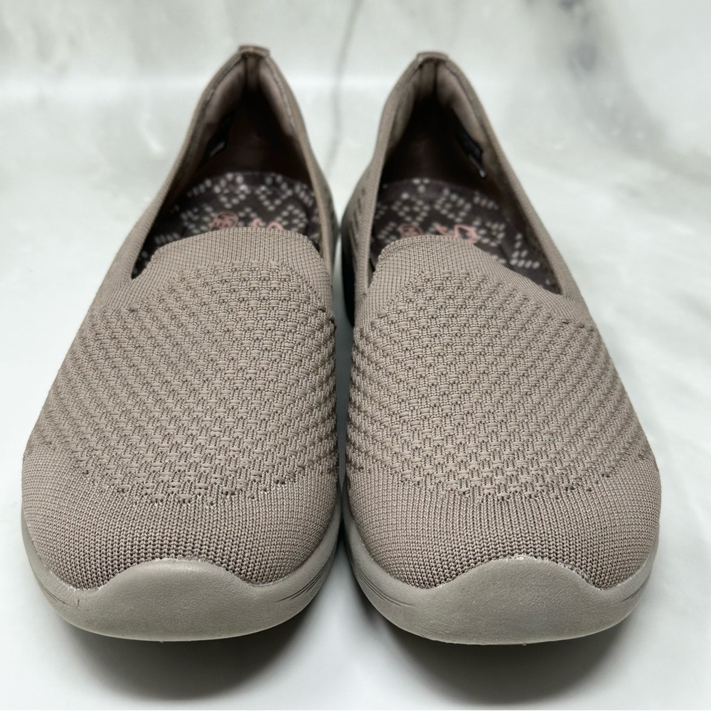 Skechers Arya - Clear Skies Taupe Tan Slip On Memory Foam Sneakers Womens 9 - Picture 2 of 9